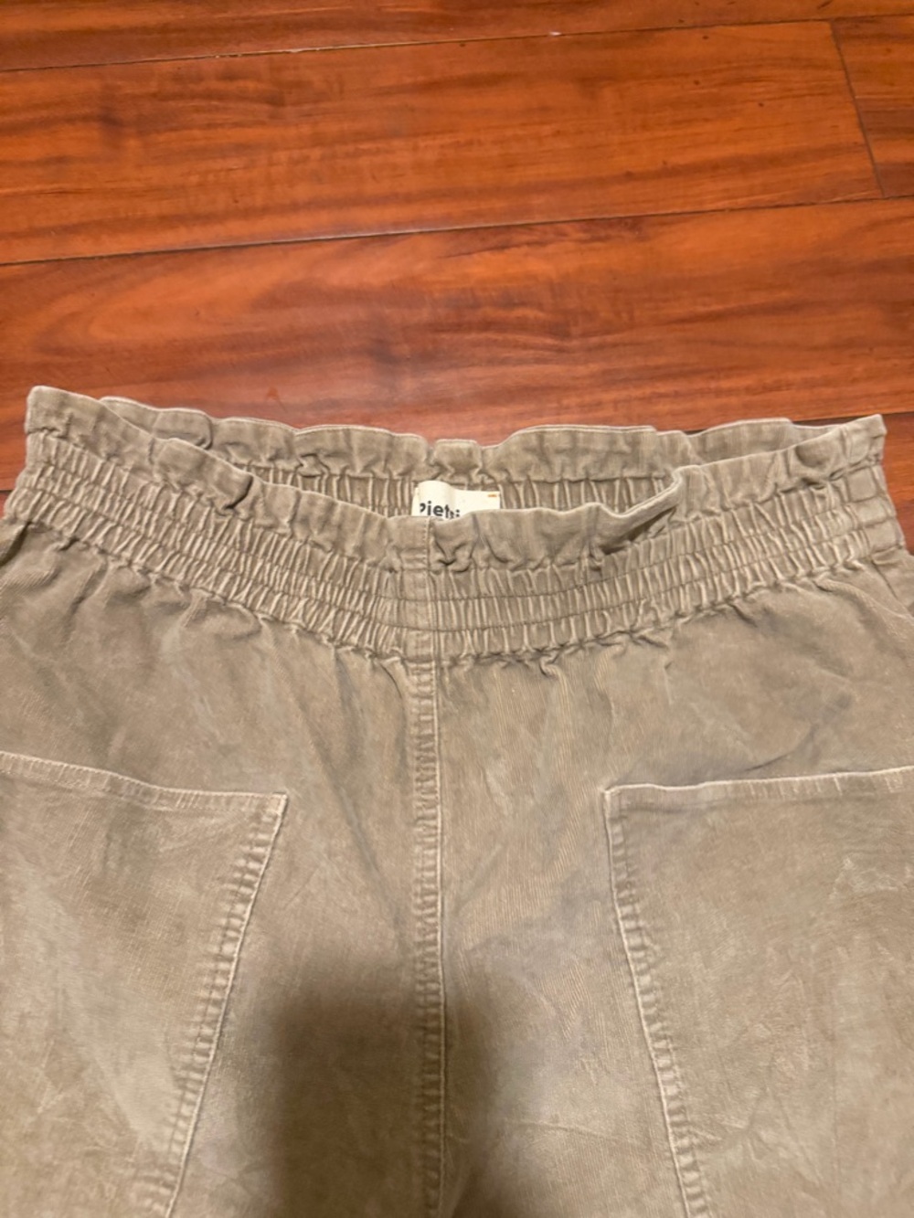 Pietsie Elastic-Waist Corduroy Capris in Taupe - Picture 6 of 9